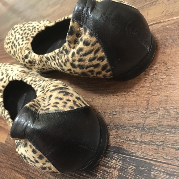 Donald J Pliner Leopard Square Toe Ballet Flats! - Picture 3 of 10